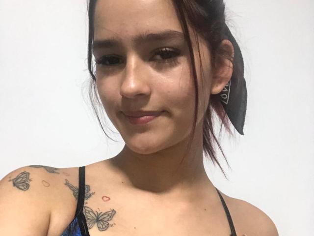 MelodyMansson - Live porn &amp; sex cam - 21231042