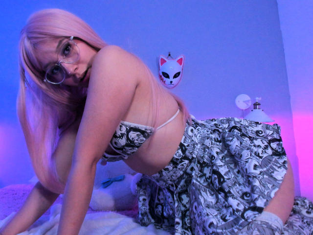 EmmyBlake - Live sex cam - 21232338