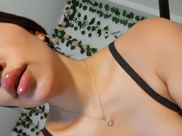 AnnaKhalo - Live porn &amp; sex cam - 21232770