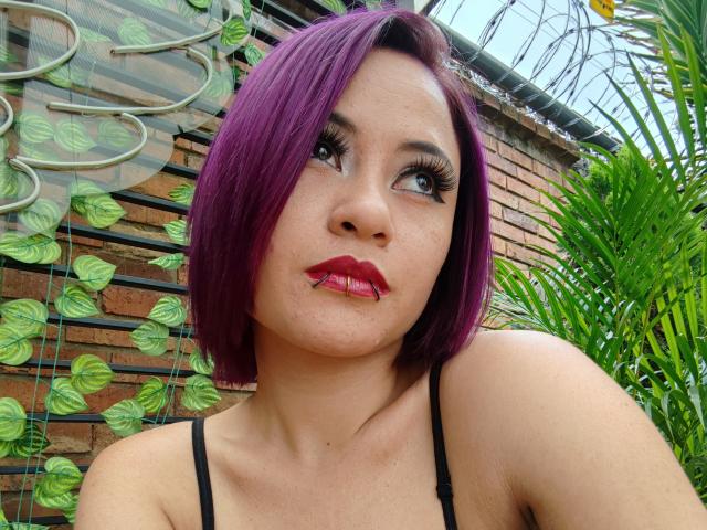 CassieJones - פורנו בשידור חי ומצלמת סקס - 21240002