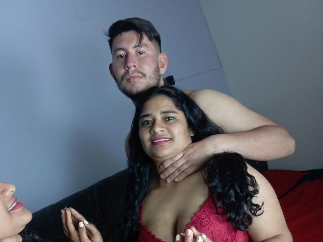 CoupleExplosiive - Sexe cam en vivo - 21241166