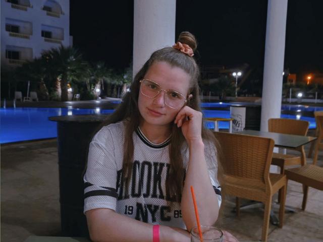 CarolineHott69 - פורנו בשידור חי ומצלמת סקס - 21244322