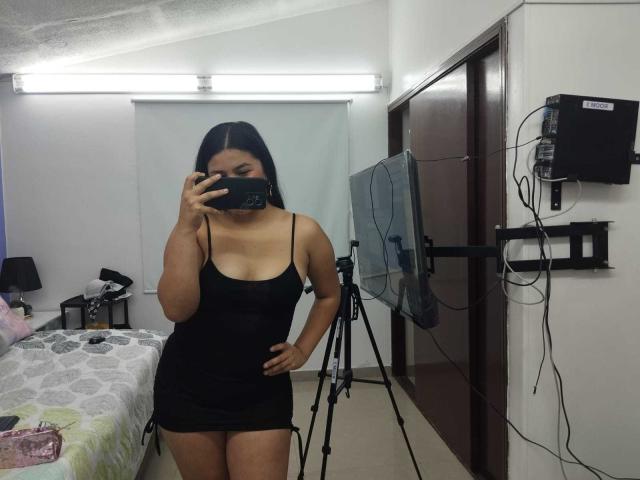 AliciaGoomez - Live Sex Cam - 21246730