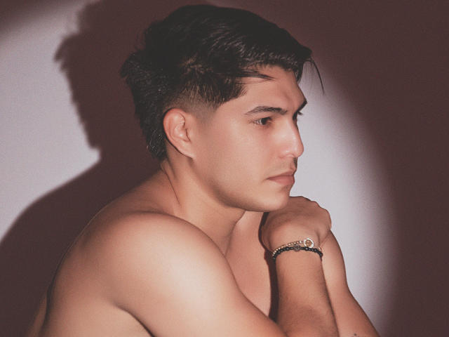 KarimFerrer - Live porn &amp; sex cam - 21249214