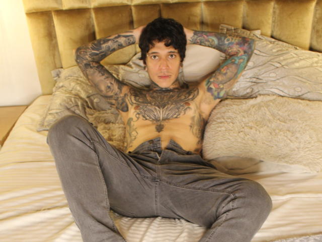 MadInkman - Live sex cam - 21249734