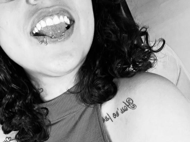 KeriaCollie - Live porn &amp; sex cam - 21251722