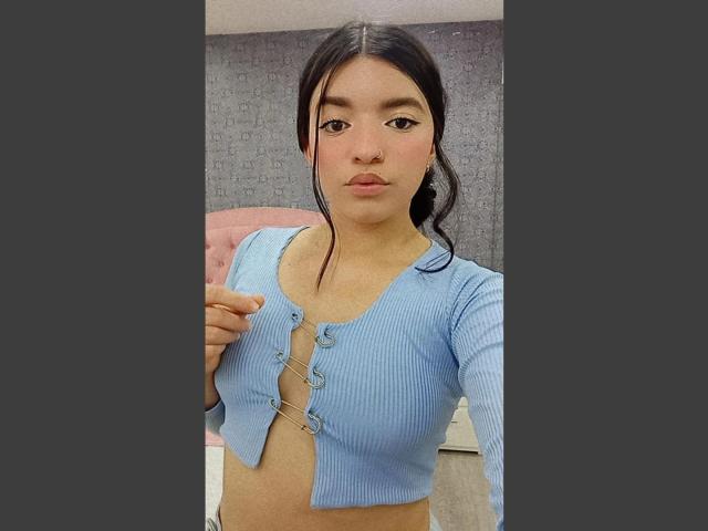 MiahSantos - Live porn &amp; sex cam - 21255390