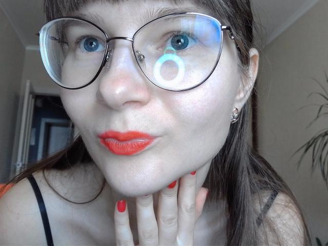 KiraGoldens - Live sexe cam - 21260438