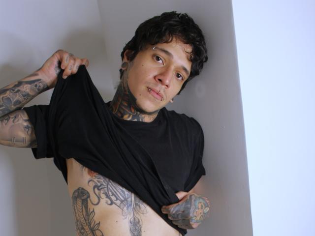 MadInkman - Live porn &amp; sex cam - 21263086