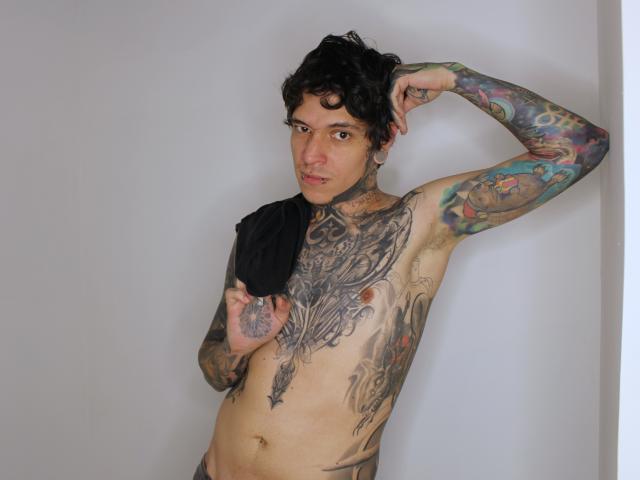 MadInkman - Live porn &amp; sex cam - 21263138