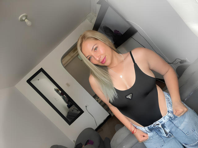 DaiyanCollins - Sexe cam en vivo - 21265614