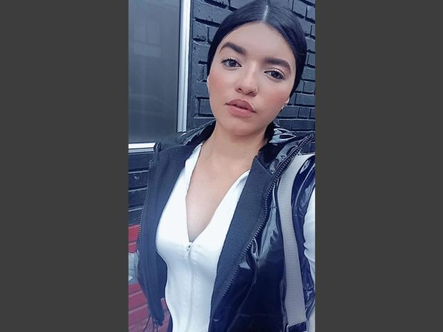 MiahSantos - Live porn &amp; sex cam - 21267630