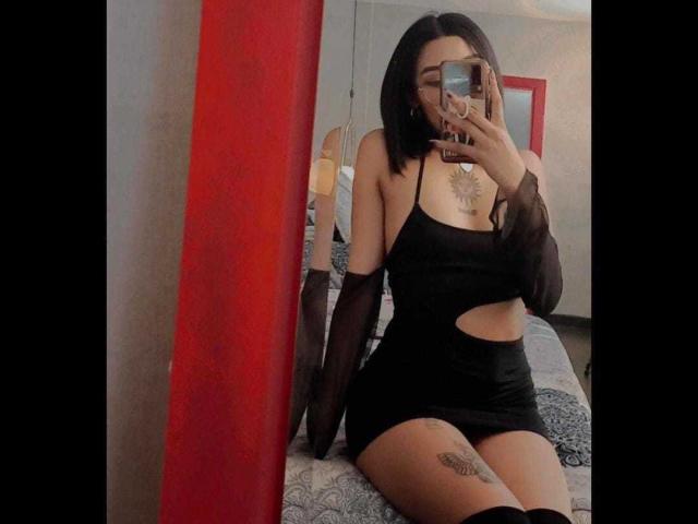 SalomeMille - Élő pornó és szexkamera - 21270434