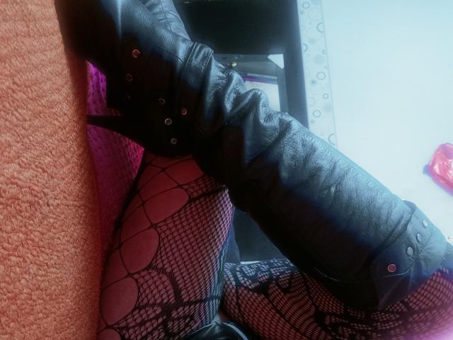 AlessadraJones - Live porn &amp; sex cam - 21271390