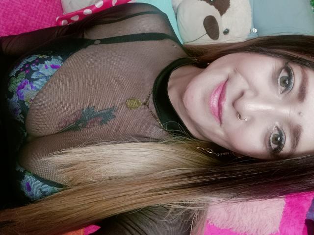 AlessadraJones - Live sexe cam - 21271454