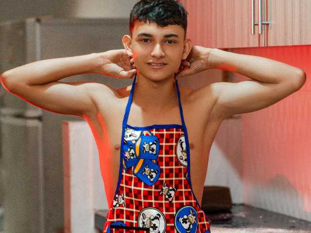 LiamHottestToy - сексуальная веб-камера в реальном времени - 21272490