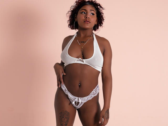 AmberQueeny - 라이브 포르노 &amp; 섹스 캠 - 21273550