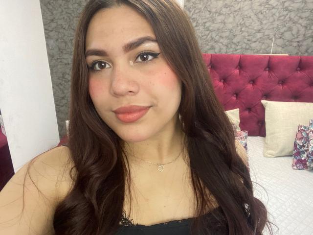 SamanthaHarper - Live Sex Cam - 21273934