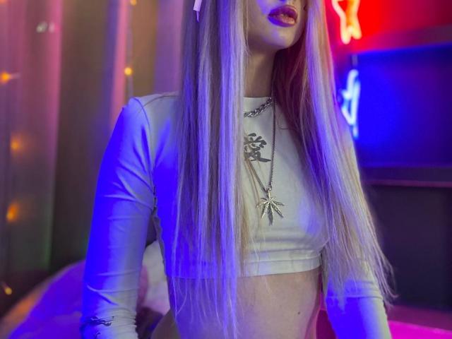 AdeleBanks - Live porn &amp; sex cam - 21275510