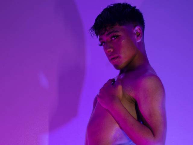 TheKingAzahel - Live porn &amp; sex cam - 21277430