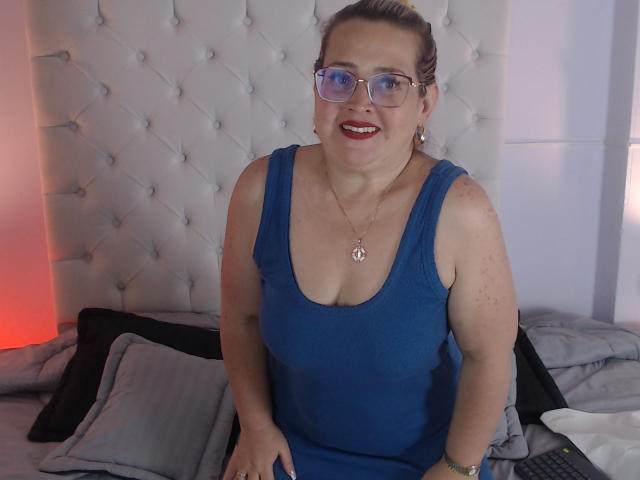 MartinaCaycedo - Live sex cam - 21280410