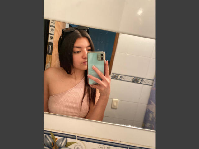 MiahSantos - Live porn &amp; sex cam - 21283354