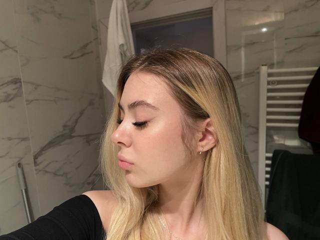 YesYesNeverNo - Live porn &amp; sex cam - 21284926