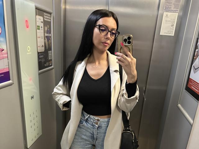 Nadeen - Live porn &amp; sex cam - 21286650