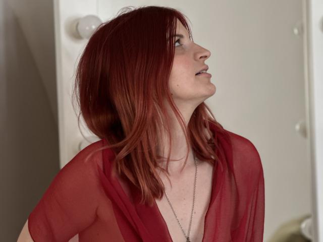 EmilieRed - Sexe cam en vivo - 21292790