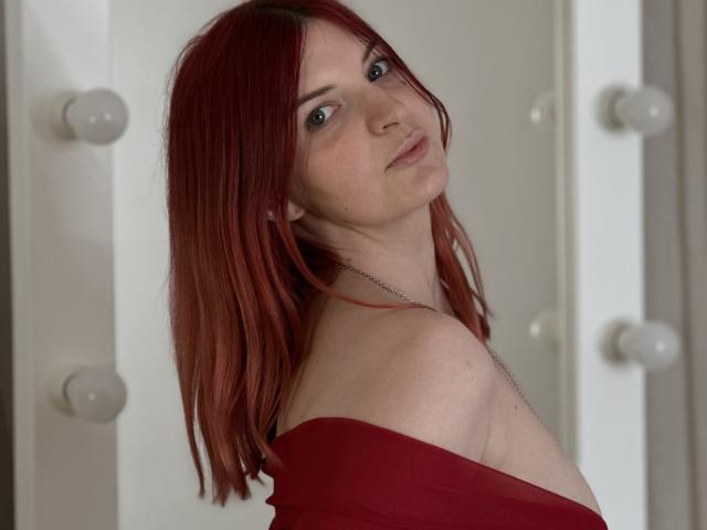 EmilieRed - Live porn &amp; sex cam - 21292830