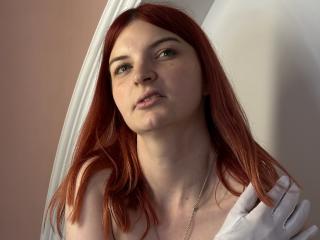 EmilieRed - сексуальная веб-камера в реальном времени - 21292894