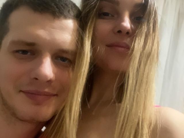 AngelaAndConnie - Live sex cam - 21293734
