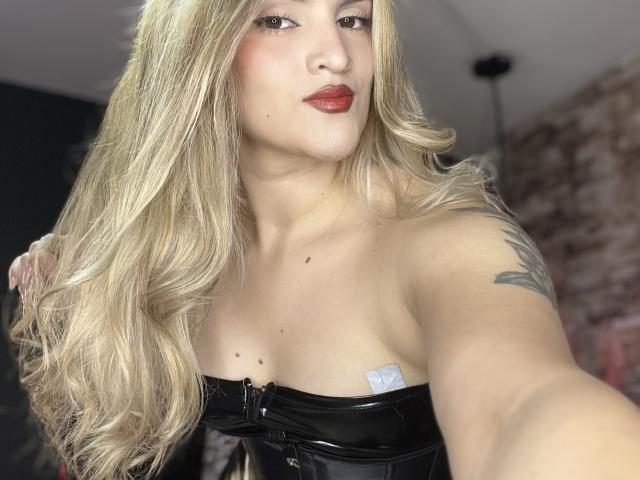 FiorellaStrong - Sexe cam en vivo - 21296086