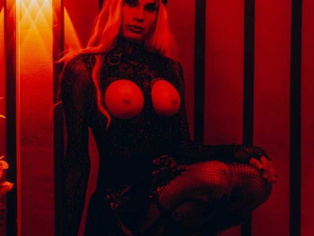 MistresssEdggy - Live sex cam - 21298370