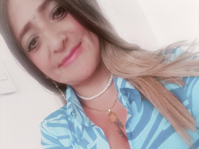 AlessadraJones - Live porn &amp; sex cam - 21300510
