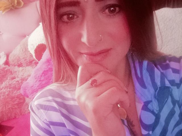 AlessadraJones - Sexe cam en vivo - 21300542