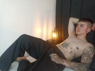 JoelStroks - Live porn &amp; sex cam - 21301386