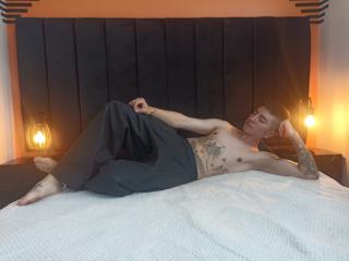 JoelStroks - Live porn &amp; sex cam - 21301410