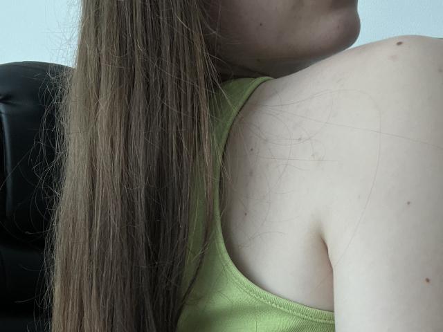 Valissia - פורנו בשידור חי ומצלמת סקס - 21305910