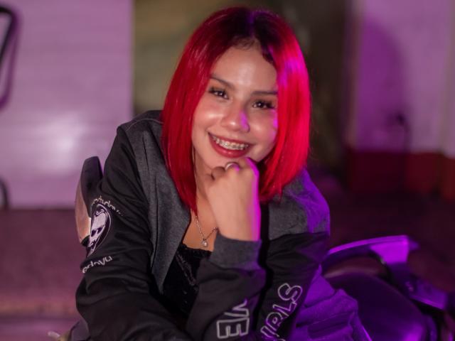 SussyGray - Élő pornó és szexkamera - 21307878