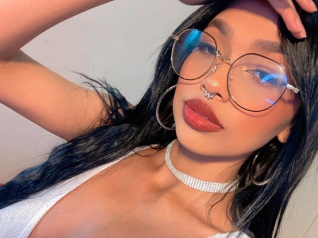 AlleanysCristal - сексуальная веб-камера в реальном времени - 21313094