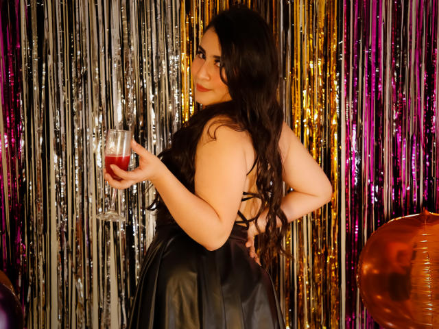 AlissFlores - Camera khiêu dâm &amp; quyến rũ trực tiếp - 21322446