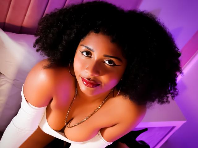 RosaValdiri - Live porn &amp; sex cam - 21325370