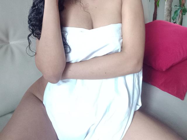 BadraDuquell - Live porn &amp; sex cam - 21326934