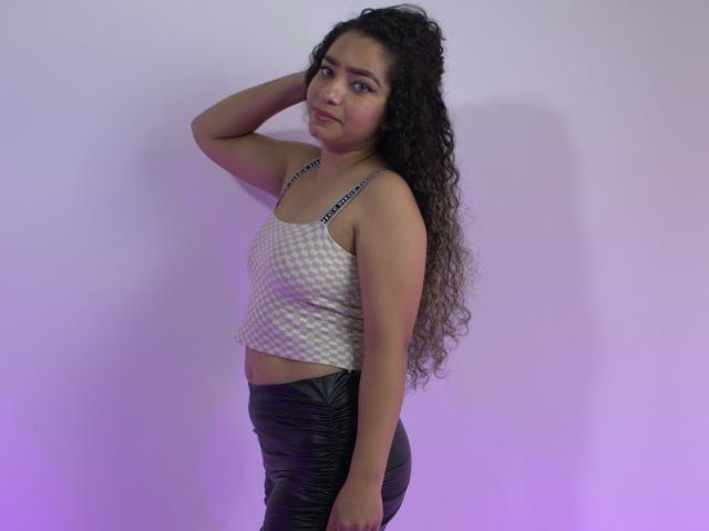 EmiliMorris - Live porn &amp; sex cam - 21329114