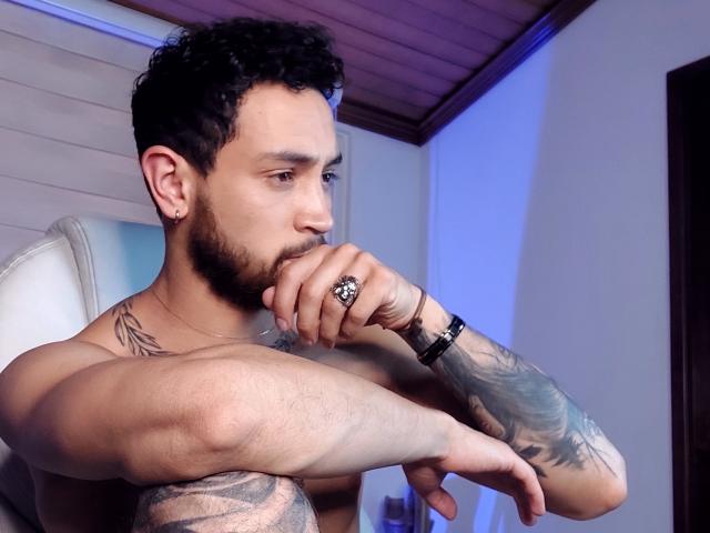 MassimoVicenzzo - Live porn &amp; sex cam - 21331214