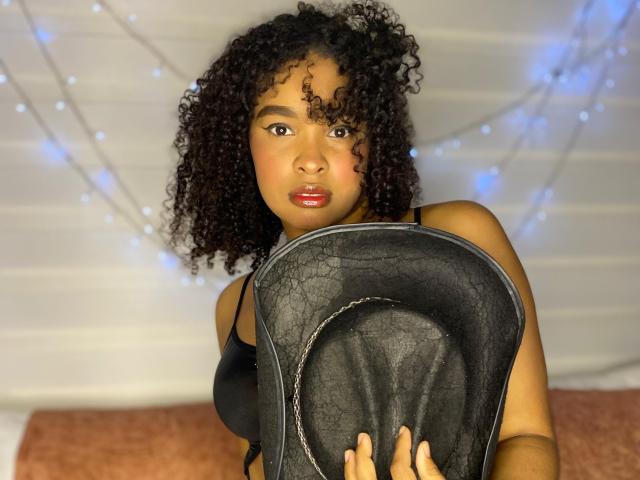 GoddessAthenaa - Live sex cam - 21333194