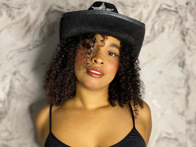 GoddessAthenaa - Live sex cam - 21333226