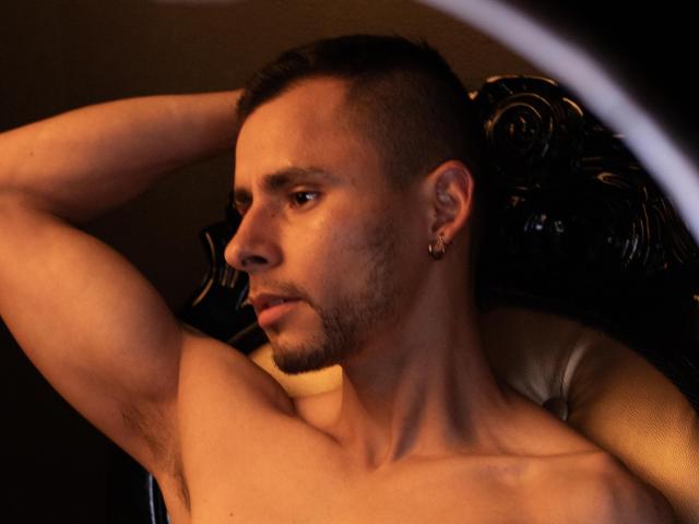 JorkGus - Live porn &amp; sex cam - 21336834