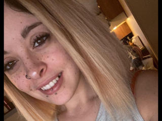 HarleyQuinnzel - Live porn &amp; sex cam - 21339174